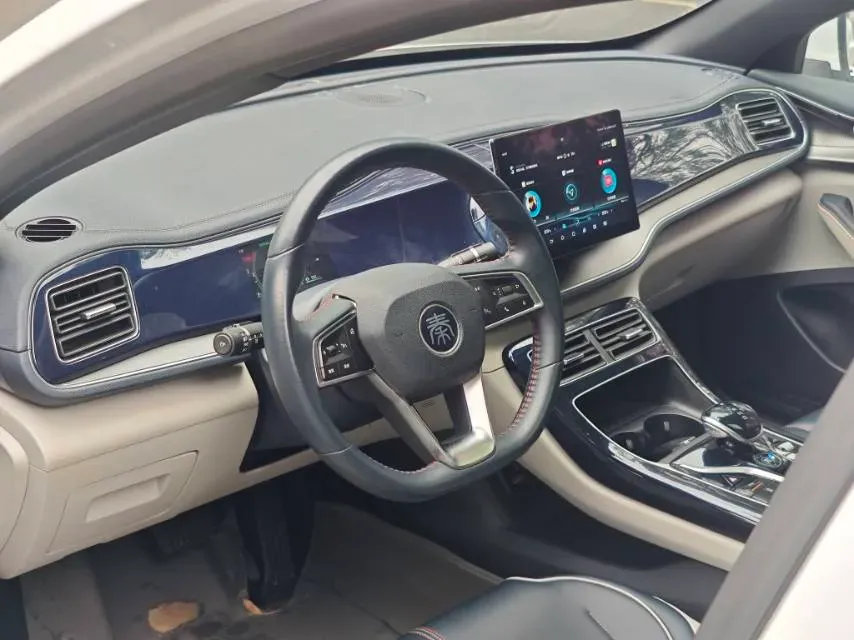 2021 Haval F7 1.5T 169HP L4 7DCT,autocango,china used car exporter,china ev exporter,chinese used car exporter,chinese used ev exporter