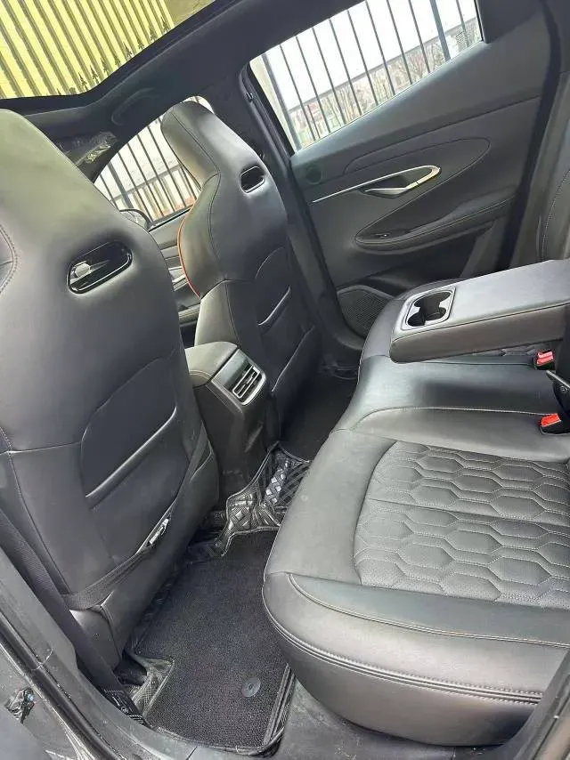 2022 ChangAn UNI-T 2.0T 233HP L4 8AT,autocango,china used car exporter,china ev exporter,chinese used car exporter,chinese used ev exporter