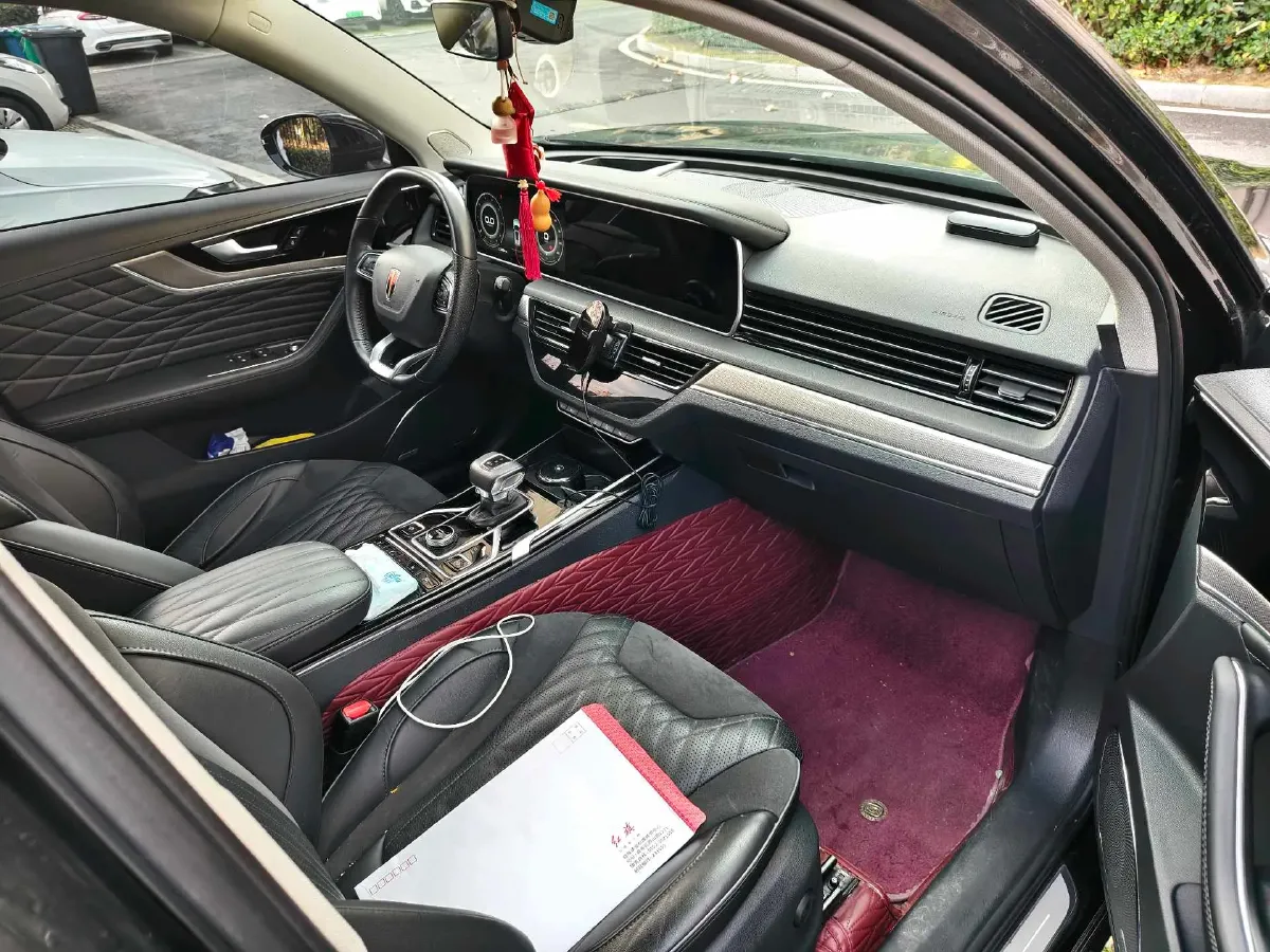 2022 HongQi HS5 2.0T 224HP L4 6AT,autocango,china used car exporter,china ev exporter,chinese used car exporter,chinese used ev exporter