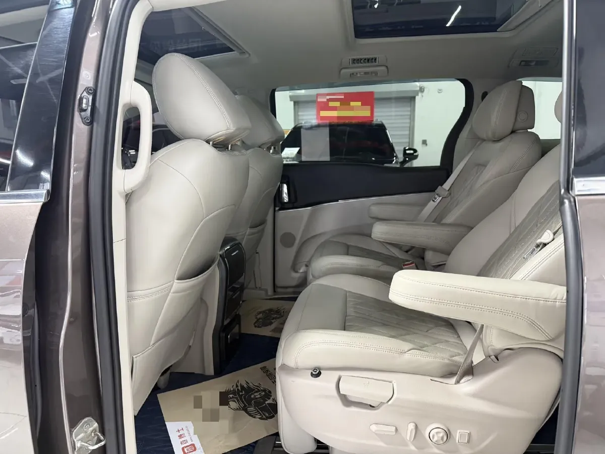 2021 Buick GL8 2.0T 237HP L4 9AT,autocango,china used car exporter,china ev exporter,chinese used car exporter,chinese used ev exporter