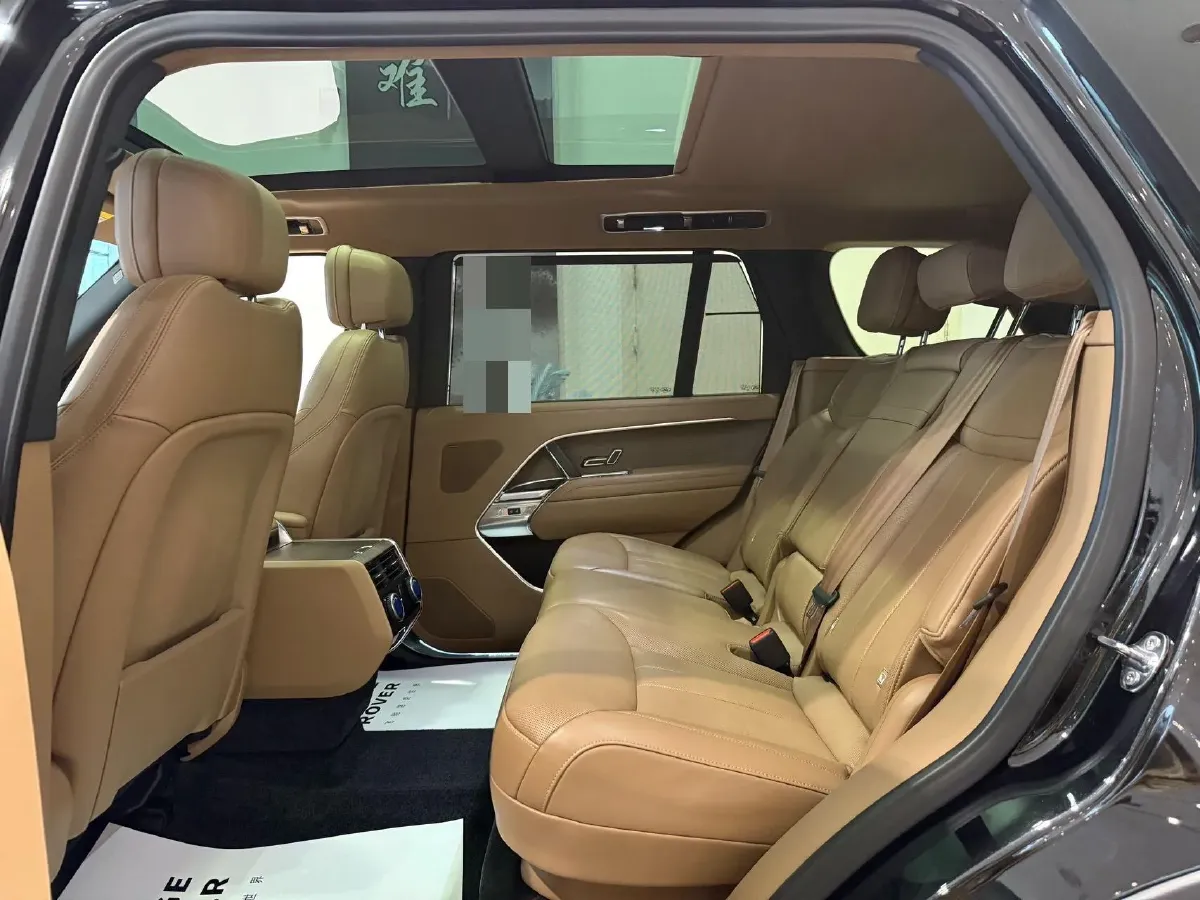 2025 Land Rover Range Rover 3.0T 400HP L6 8AT,autocango,china used car exporter,china ev exporter,chinese used car exporter,chinese used ev exporter