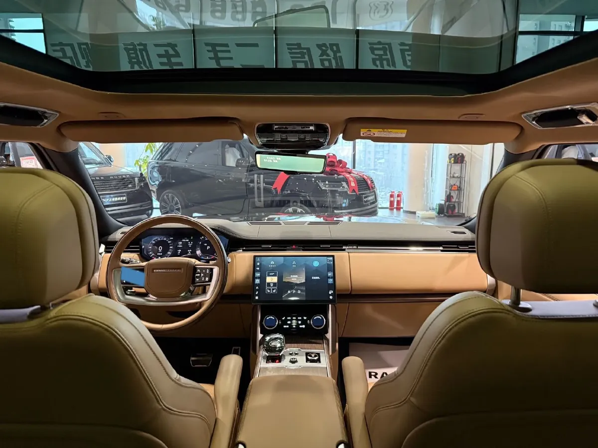 2025 Land Rover Range Rover 3.0T 400HP L6 8AT,autocango,china used car exporter,china ev exporter,chinese used car exporter,chinese used ev exporter
