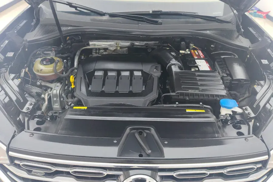 2022 Volkswagen Tayron 2.0T 220HP L4 7DCT,autocango,china used car exporter,china ev exporter,chinese used car exporter,chinese used ev exporter