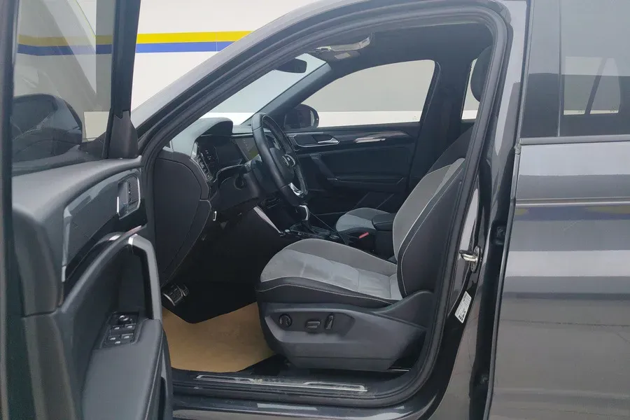 2022 Volkswagen Tayron 2.0T 220HP L4 7DCT,autocango,china used car exporter,china ev exporter,chinese used car exporter,chinese used ev exporter