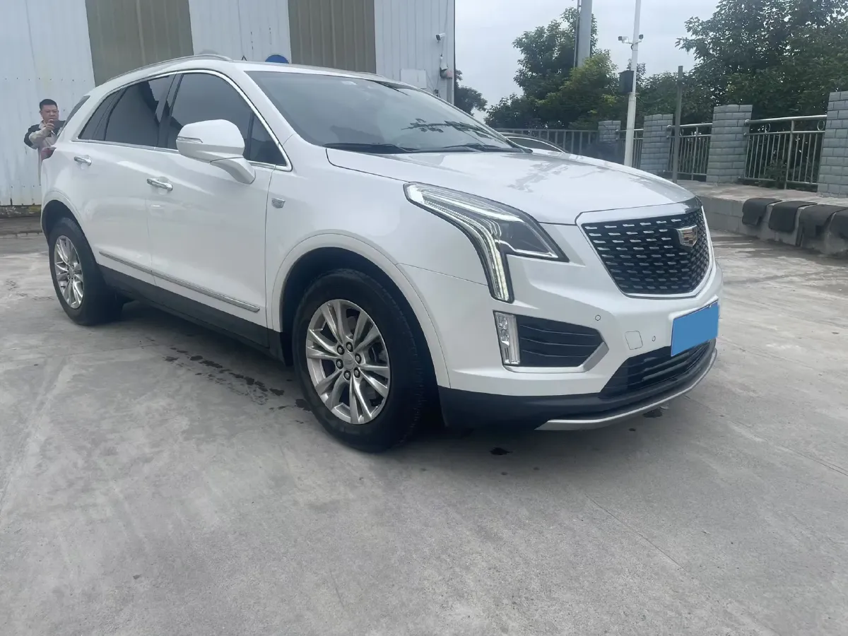 2022 Cadillac XT5 2.0T 237HP L4 9AT,autocango,china used car exporter,china ev exporter,chinese used car exporter,chinese used ev exporter