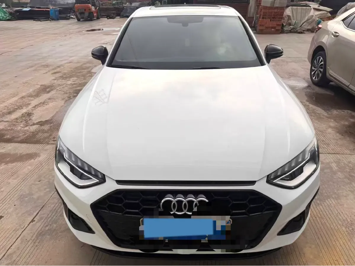 2023 Audi A4L 2.0T 190HP L4 7DCT,autocango,china used car exporter,china ev exporter,chinese used car exporter,chinese used ev exporter