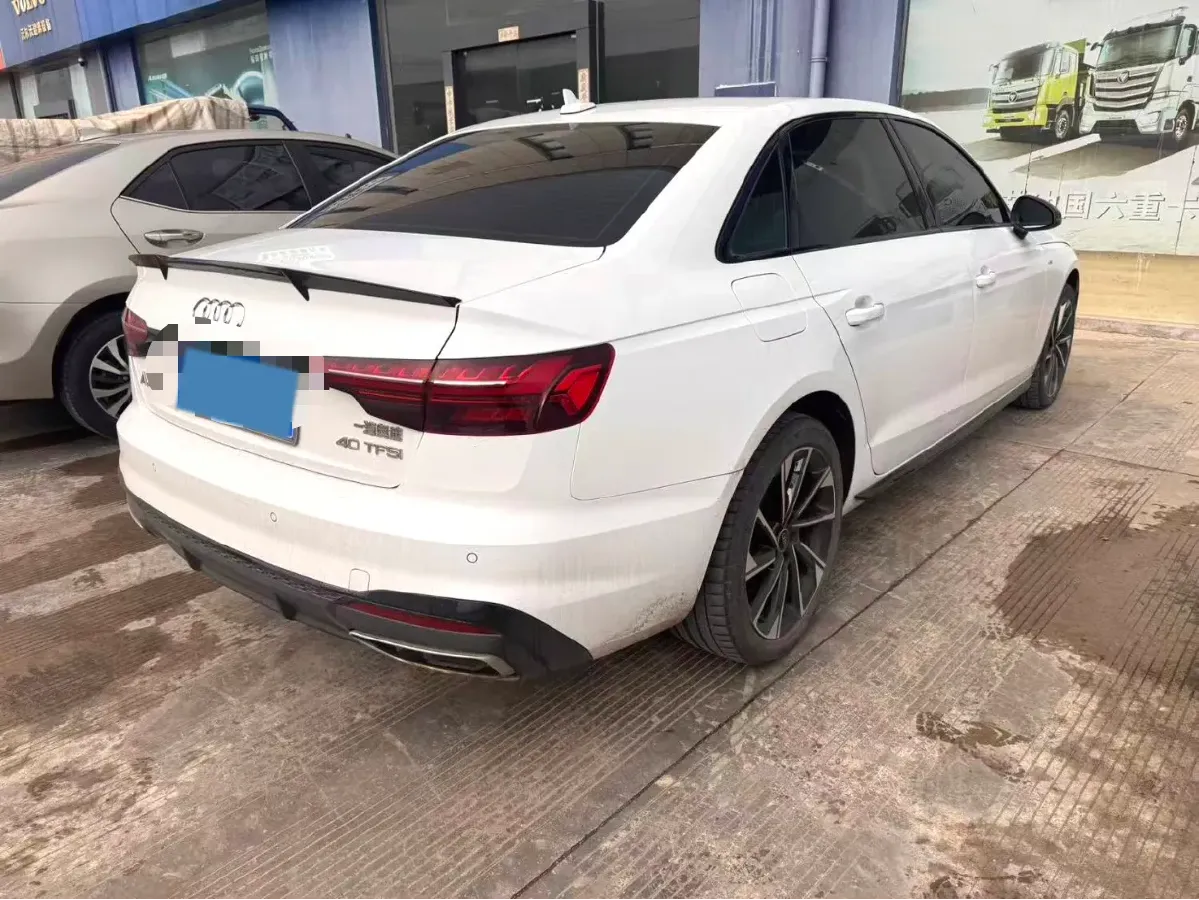 2023 Audi A4L 2.0T 190HP L4 7DCT,autocango,china used car exporter,china ev exporter,chinese used car exporter,chinese used ev exporter