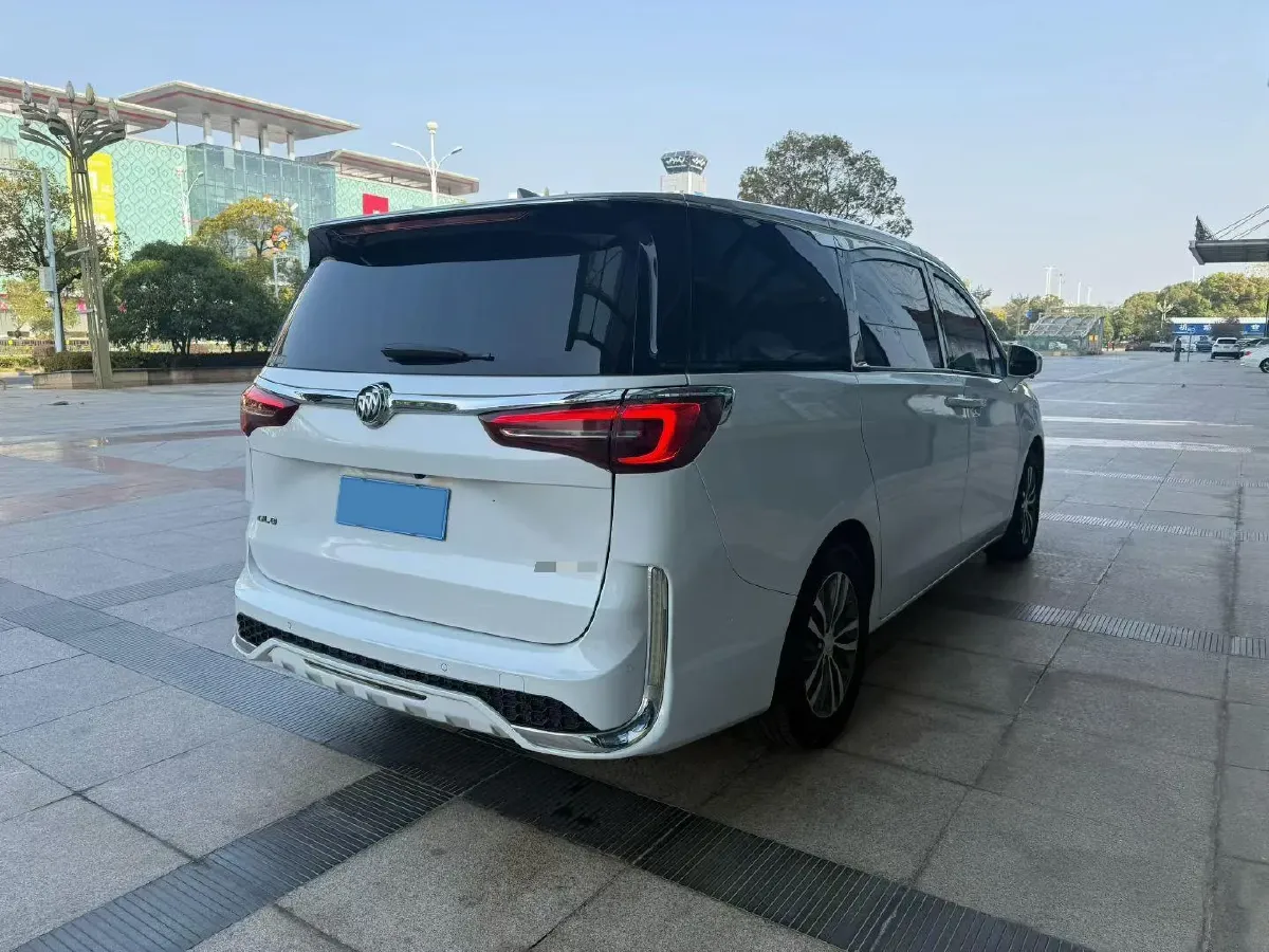 2021 Buick GL8 2.0T 237HP L4 9AT,autocango,china used car exporter,china ev exporter,chinese used car exporter,chinese used ev exporter