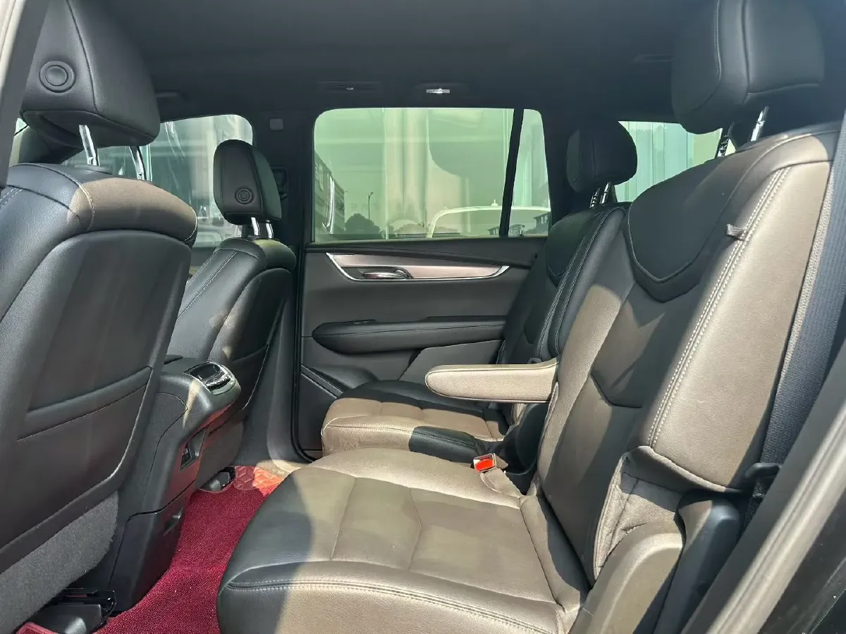 2021 Cadillac XT6 2.0T 237HP L4 9AT,autocango,china used car exporter,china ev exporter,chinese used car exporter,chinese used ev exporter