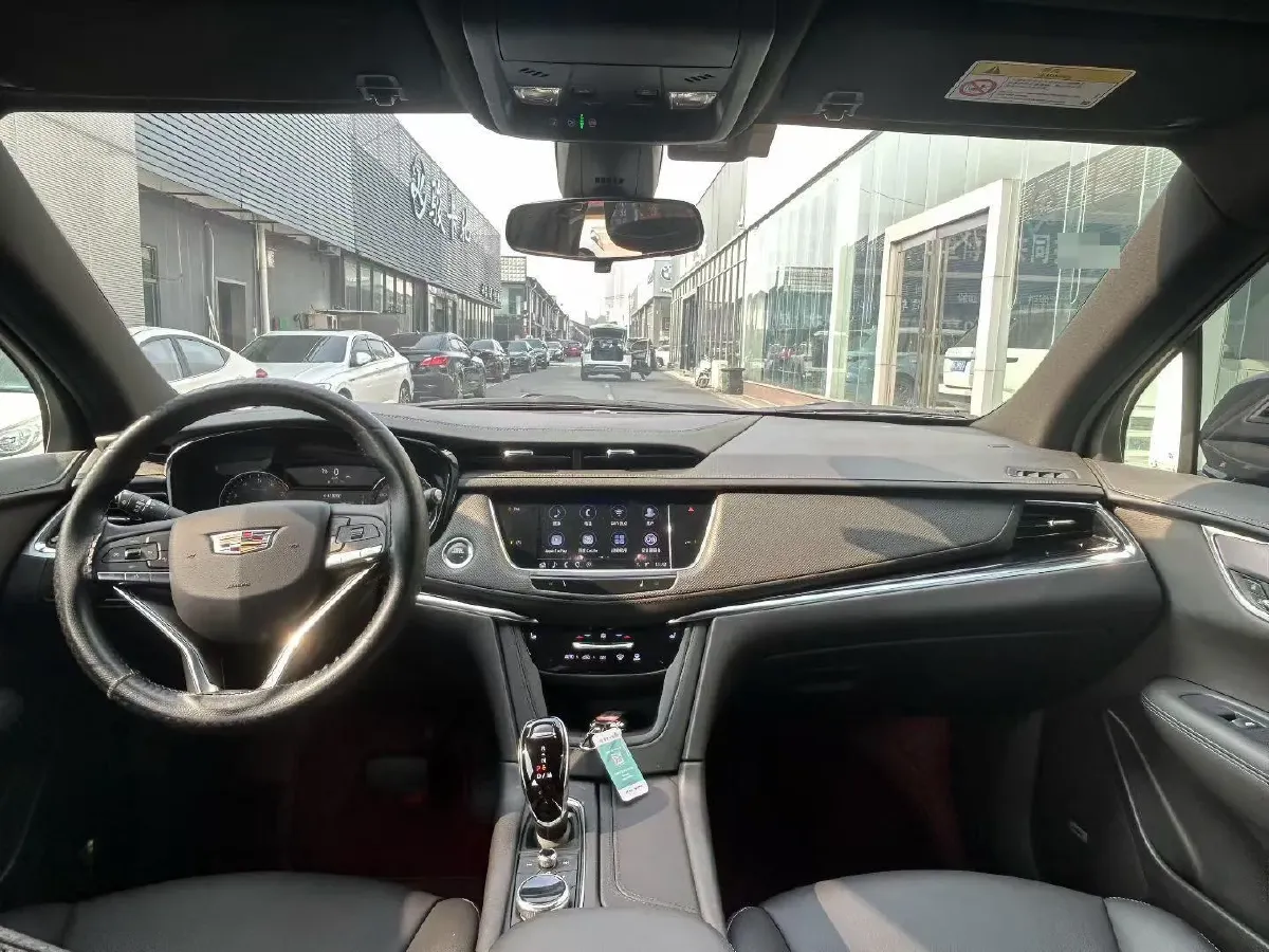 2021 Cadillac XT6 2.0T 237HP L4 9AT,autocango,china used car exporter,china ev exporter,chinese used car exporter,chinese used ev exporter