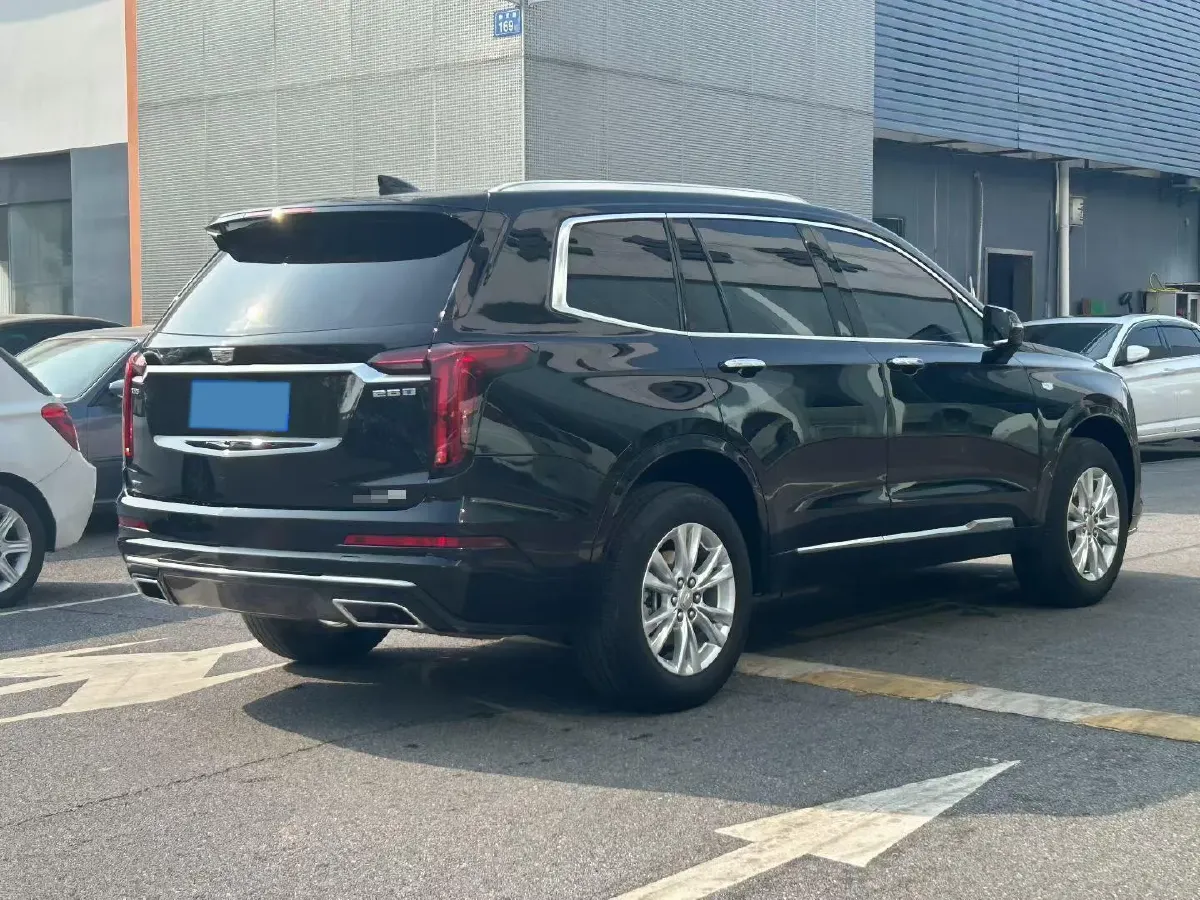 2021 Cadillac XT6 2.0T 237HP L4 9AT,autocango,china used car exporter,china ev exporter,chinese used car exporter,chinese used ev exporter