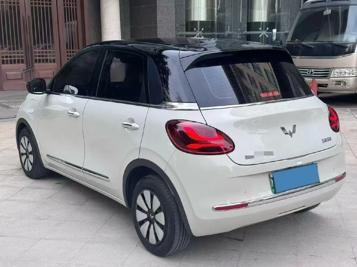 2023 WuLing BinGuo BEV 31.9KWH,autocango,china used car exporter,china ev exporter,chinese used car exporter,chinese used ev exporter