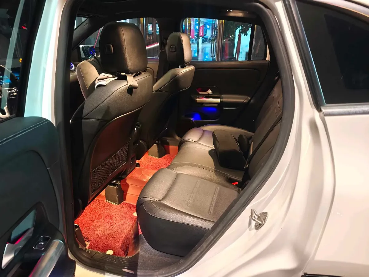 2020 Mercedes-Benz GLA Class 1.3T 136HP L4 7DCT,autocango,china used car exporter,china ev exporter,chinese used car exporter,chinese used ev exporter