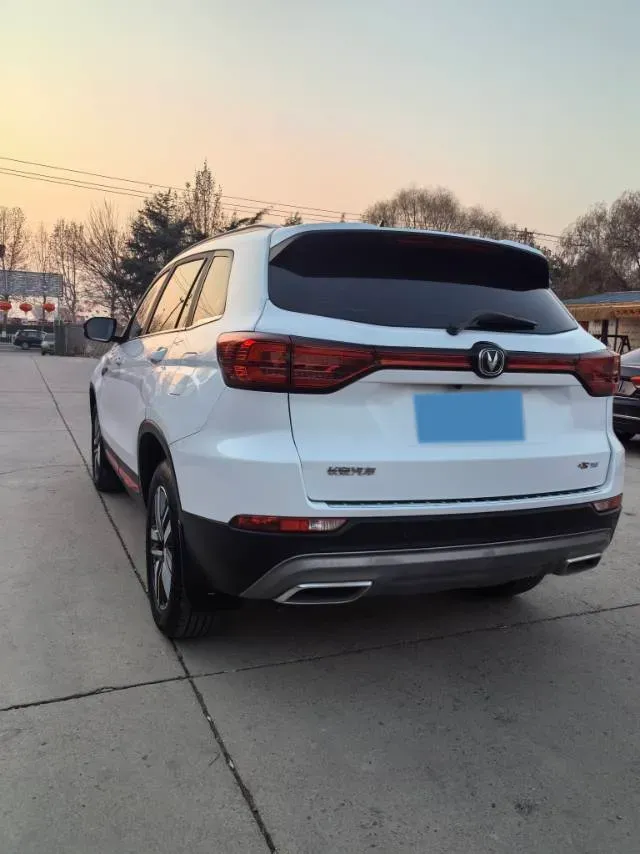 2022 ChangAn CS75 1.5T 180HP L4 7DCT,autocango,china used car exporter,china ev exporter,chinese used car exporter,chinese used ev exporter