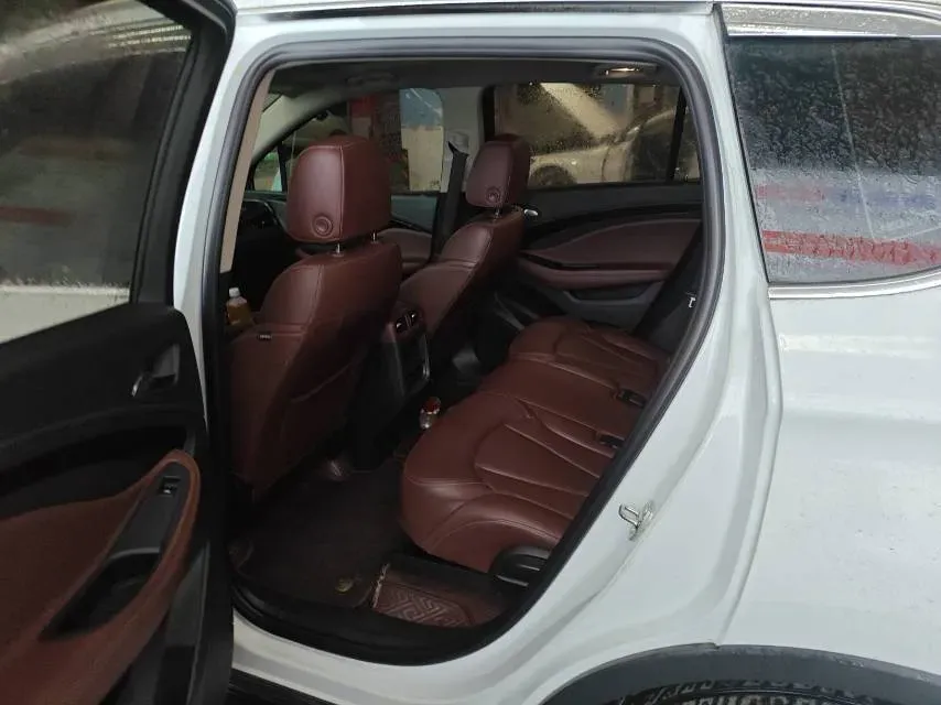 2020 Buick EnvisionPlus 2.0T 260HP L4 9AT,autocango,china used car exporter,china ev exporter,chinese used car exporter,chinese used ev exporter