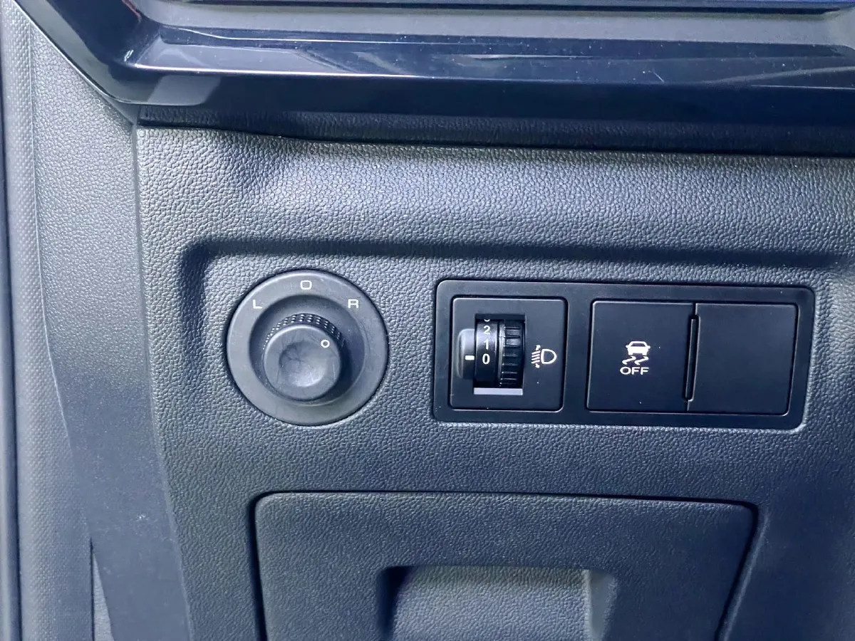 2021 WuLing XingChen 1.5T 147HP L4 CVT,autocango,china used car exporter,china ev exporter,chinese used car exporter,chinese used ev exporter