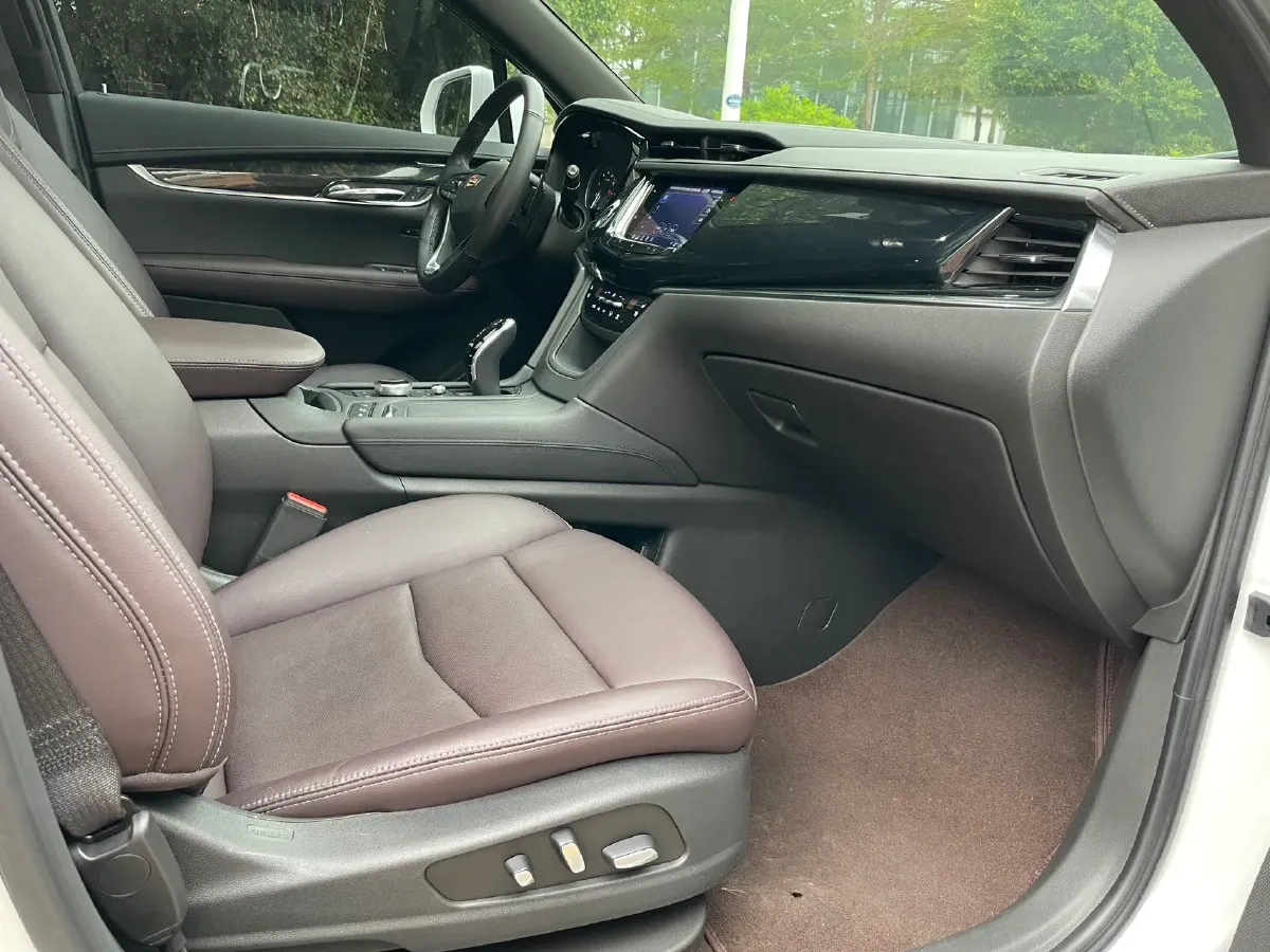 2020 Cadillac XT6 2.0T 237HP L4 9AT,autocango,china used car exporter,china ev exporter,chinese used car exporter,chinese used ev exporter