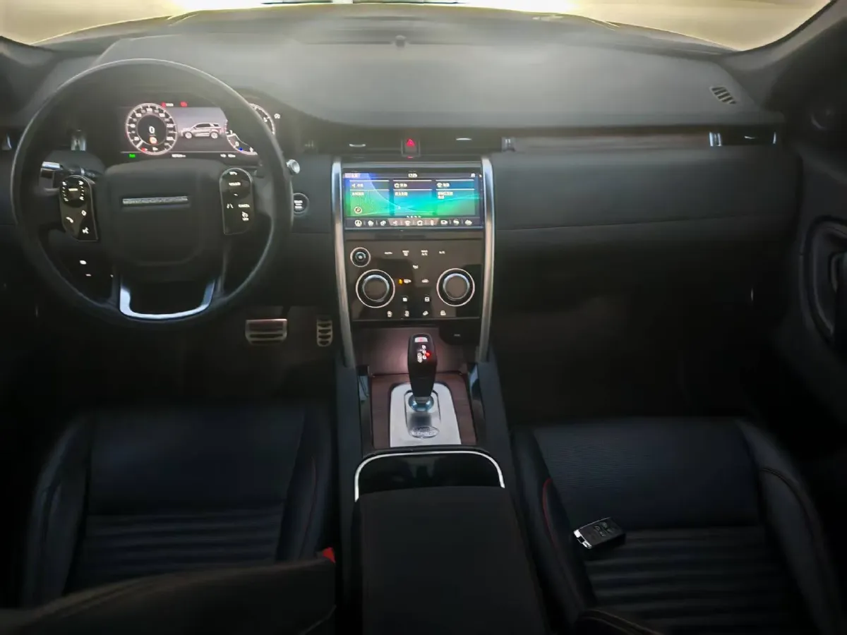 2020 Land Rover Discovery Sport 2.0T 249HP L4 9AT,autocango,china used car exporter,china ev exporter,chinese used car exporter,chinese used ev exporter