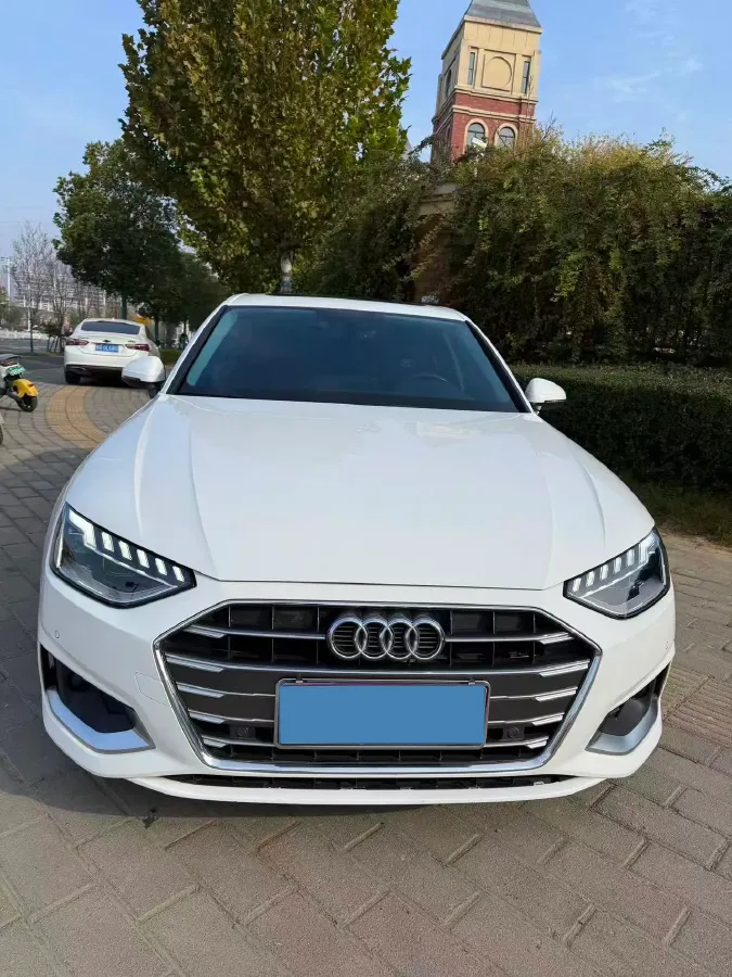 2020 Audi A4L 2.0T 190HP L4 7DCT,autocango,china used car exporter,china ev exporter,chinese used car exporter,chinese used ev exporter
