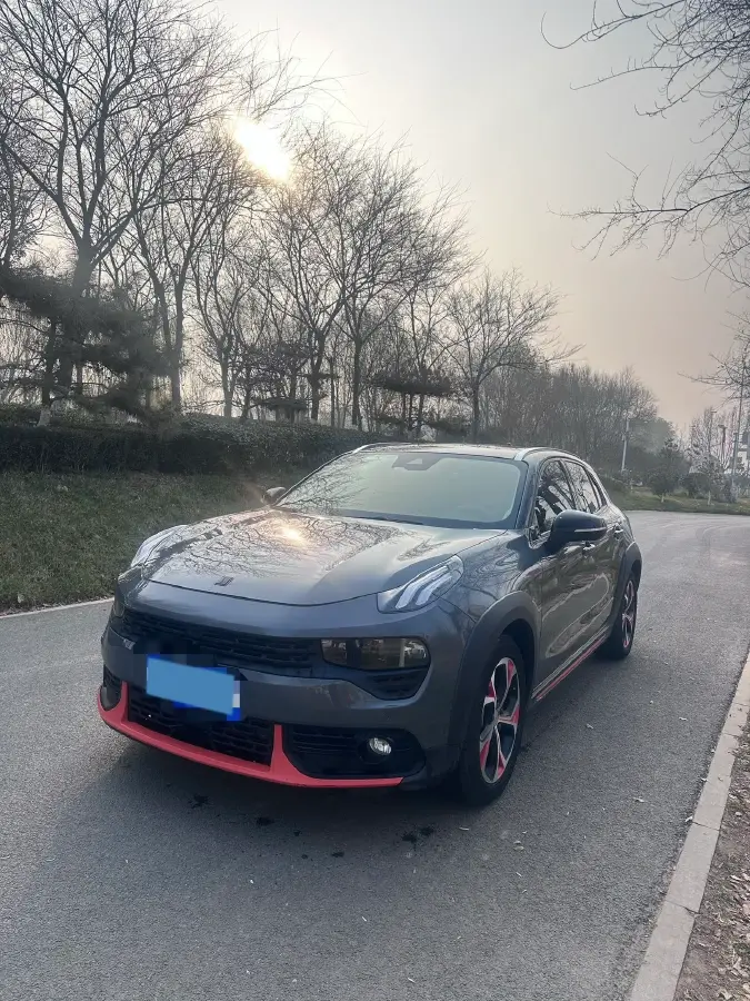2019 LYNK&CO 02 2.0T 190HP L4 6AT
