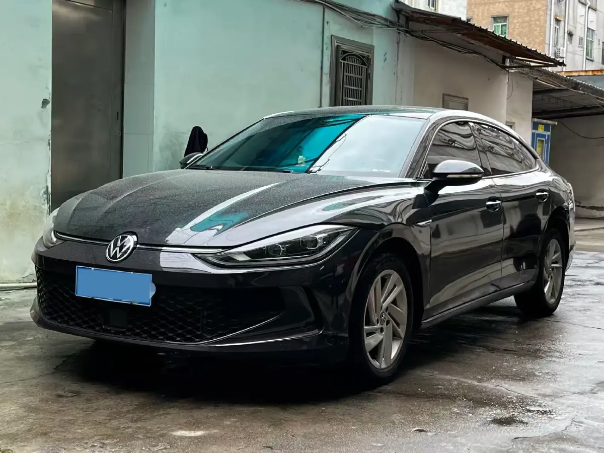 2022 Volkswagen Lavida 1.4T 150HP L4 7DCT 2022 Volkswagen Lavida 1.4T 150HP L4 7DCT