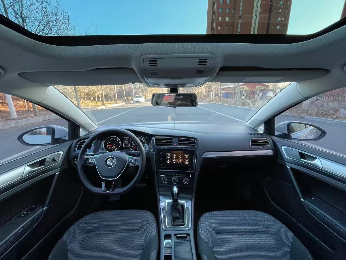 2020 Volkswagen Golf 1.4T 150HP L4 7DCT,autocango,china used car exporter,china ev exporter,chinese used car exporter,chinese used ev exporter