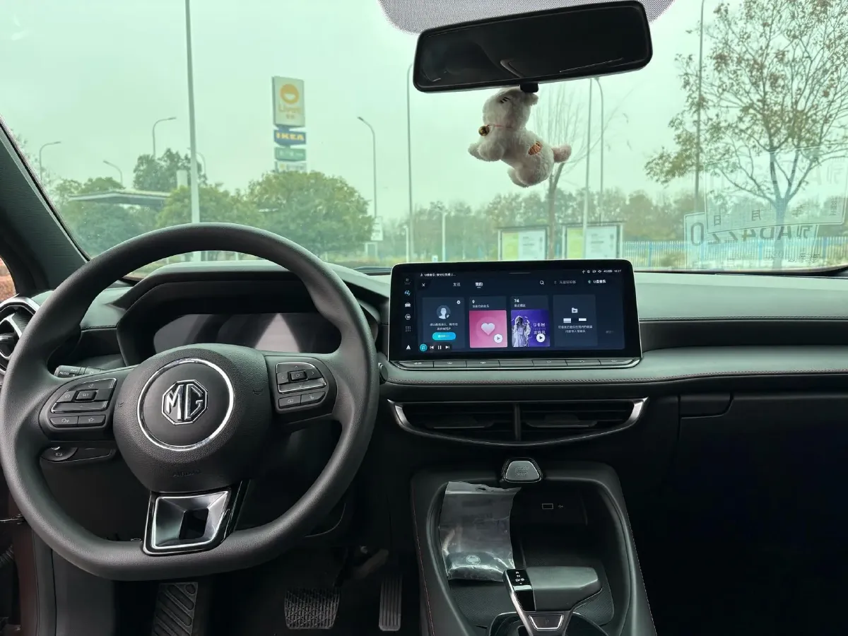 2025 MG 5 1.5T 181HP L4 7DCT,autocango,china used car exporter,china ev exporter,chinese used car exporter,chinese used ev exporter