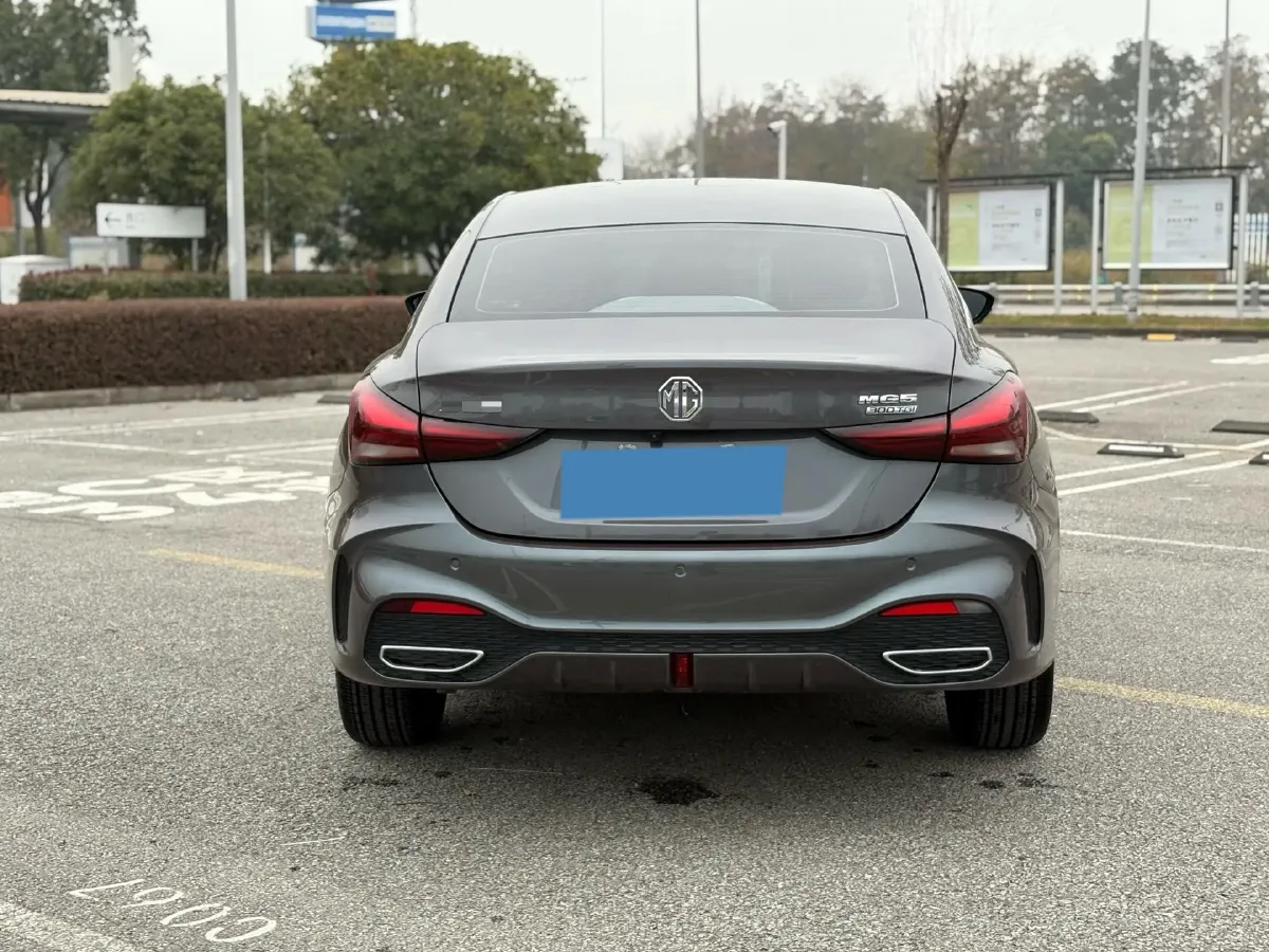 2025 MG 5 1.5T 181HP L4 7DCT,autocango,china used car exporter,china ev exporter,chinese used car exporter,chinese used ev exporter