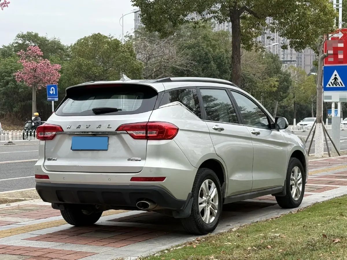 2018 Haval M6 1.5T 150HP L4 7DCT,autocango,china used car exporter,china ev exporter,chinese used car exporter,chinese used ev exporter