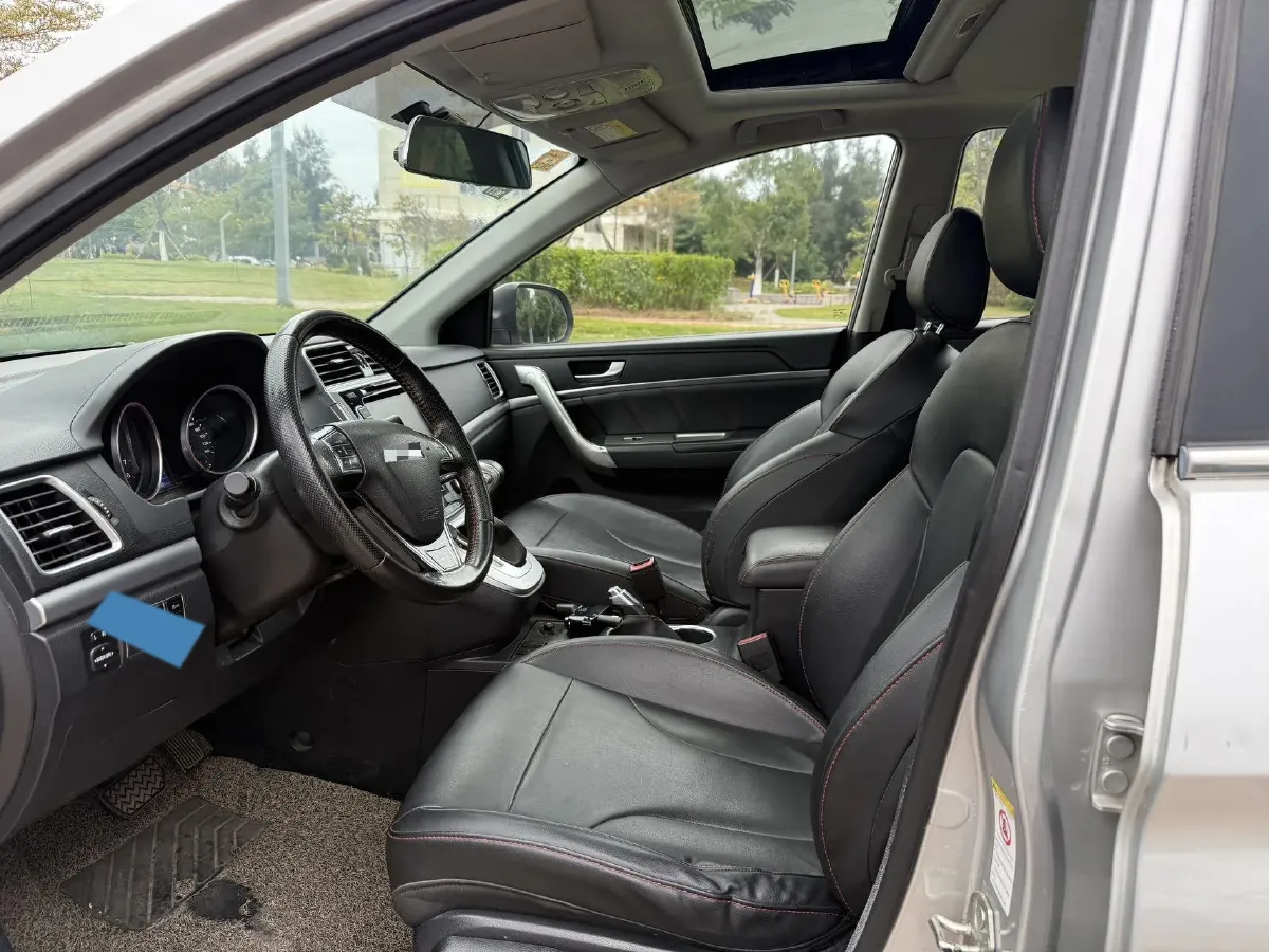 2018 Haval M6 1.5T 150HP L4 7DCT,autocango,china used car exporter,china ev exporter,chinese used car exporter,chinese used ev exporter