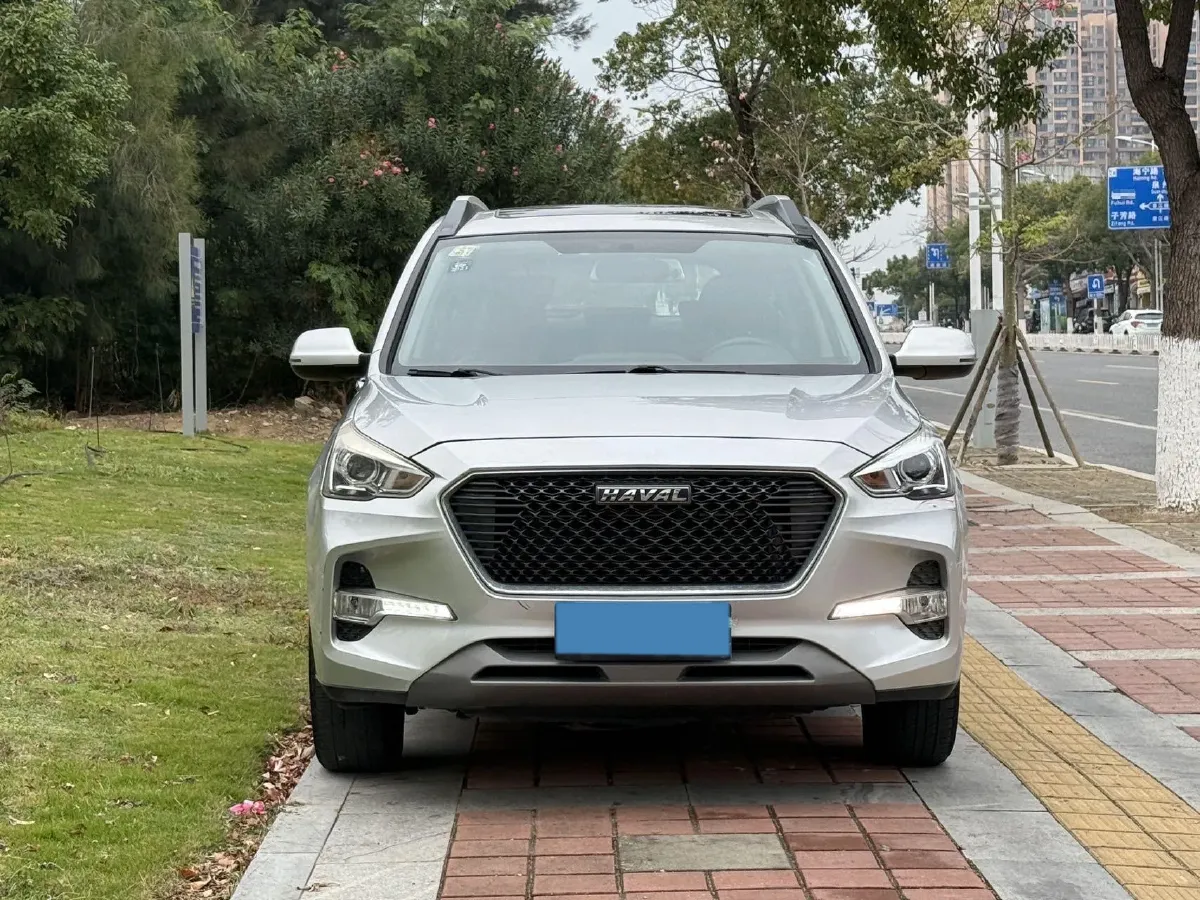 2018 Haval M6 1.5T 150HP L4 7DCT,autocango,china used car exporter,china ev exporter,chinese used car exporter,chinese used ev exporter