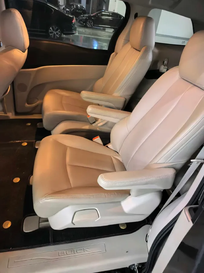 2023 Buick GL8 2.0T 237HP L4 9AT,autocango,china used car exporter,china ev exporter,chinese used car exporter,chinese used ev exporter