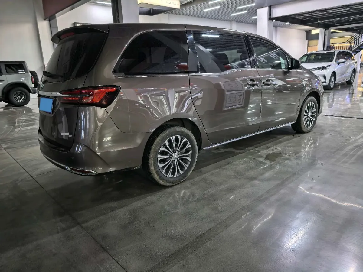 2023 Buick GL8 2.0T 237HP L4 9AT,autocango,china used car exporter,china ev exporter,chinese used car exporter,chinese used ev exporter