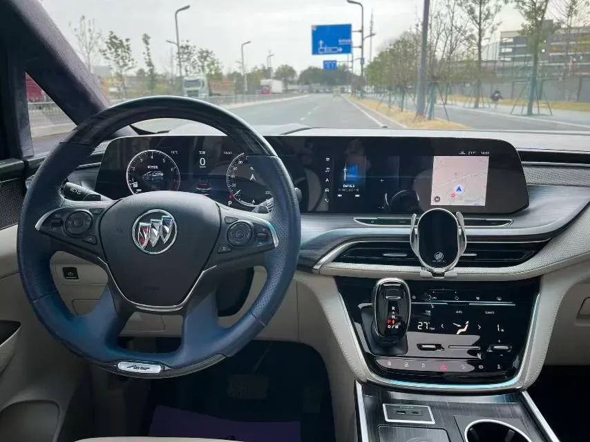 2021 Buick GL8 2.0T 237HP L4 9AT,autocango,china used car exporter,china ev exporter,chinese used car exporter,chinese used ev exporter