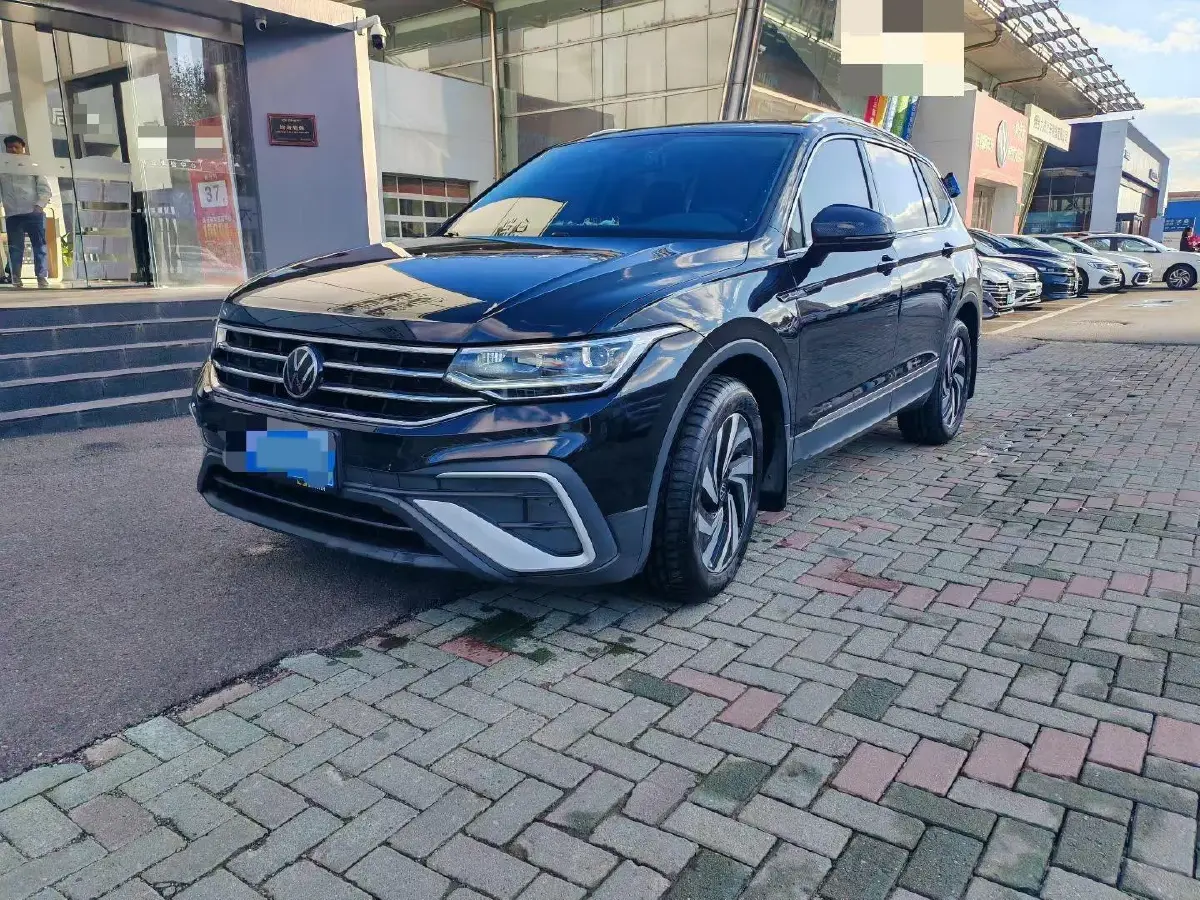 2023 Volkswagen Tiguan L 1.5T 160HP L4 7DCT