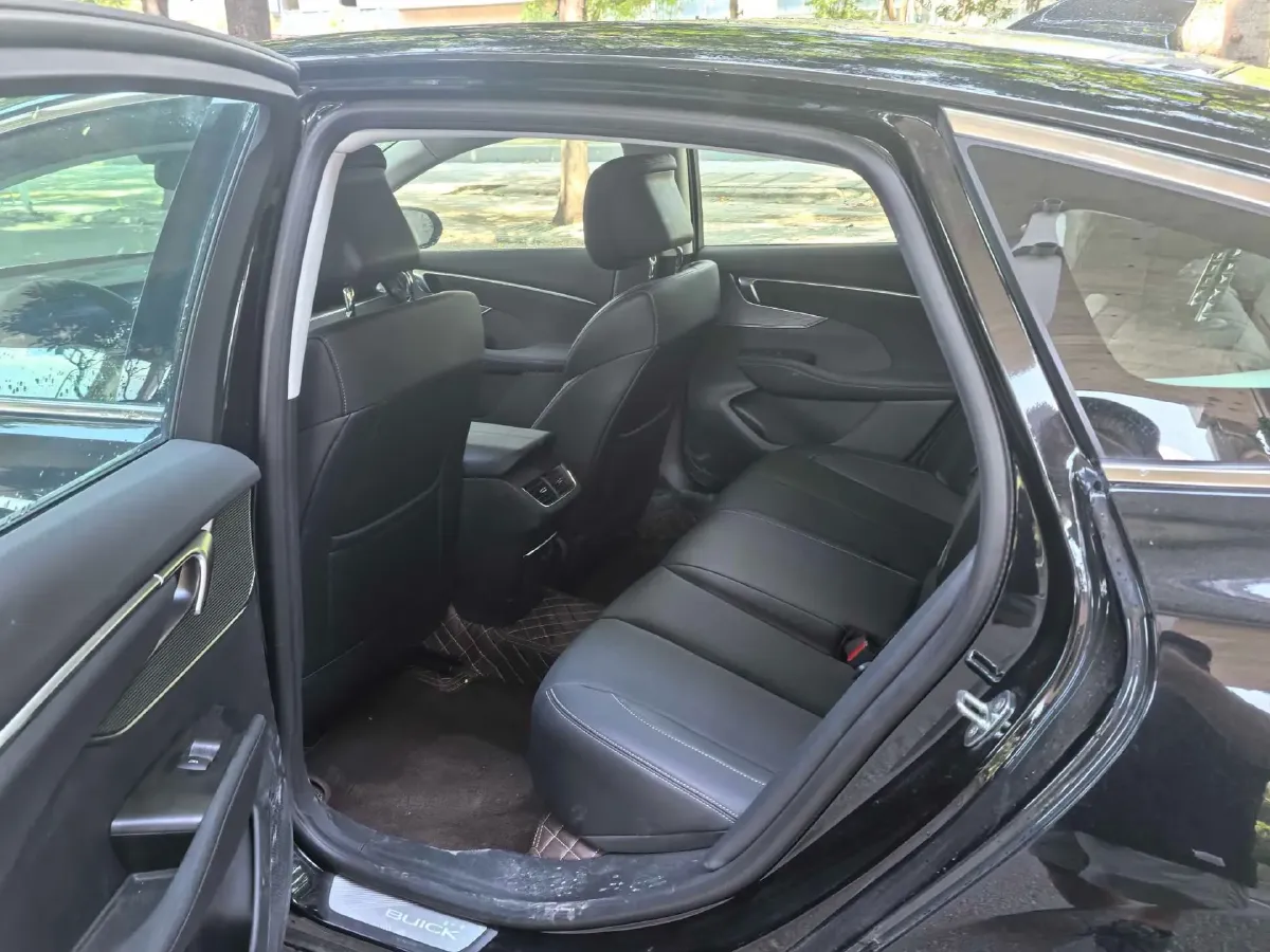 2025 Buick Larcosse 2.0T 237HP L4 9AT,autocango,china used car exporter,china ev exporter,chinese used car exporter,chinese used ev exporter