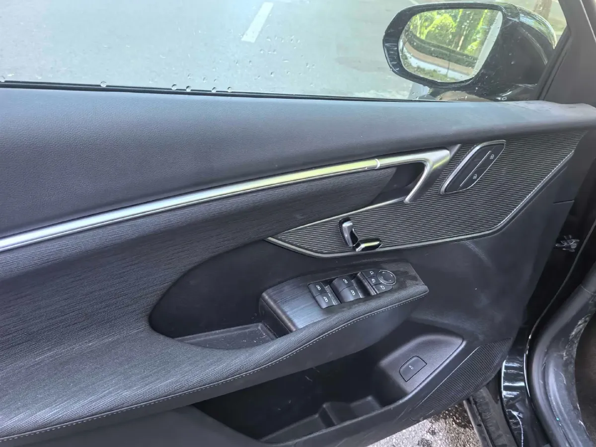 2025 Buick Larcosse 2.0T 237HP L4 9AT,autocango,china used car exporter,china ev exporter,chinese used car exporter,chinese used ev exporter