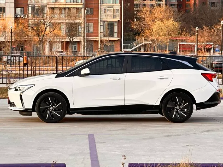 2024 Buick Velite 6 BEV 50.3KWH,autocango,china used car exporter,china ev exporter,chinese used car exporter,chinese used ev exporter