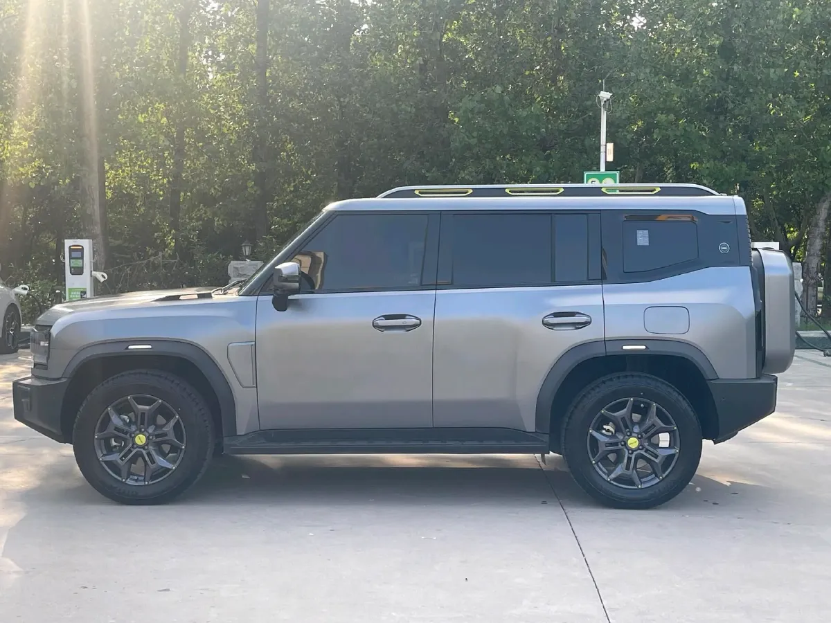 2023 Jetour Traveller 2.0T 254HP L4 7DCT,autocango,china used car exporter,china ev exporter,chinese used car exporter,chinese used ev exporter