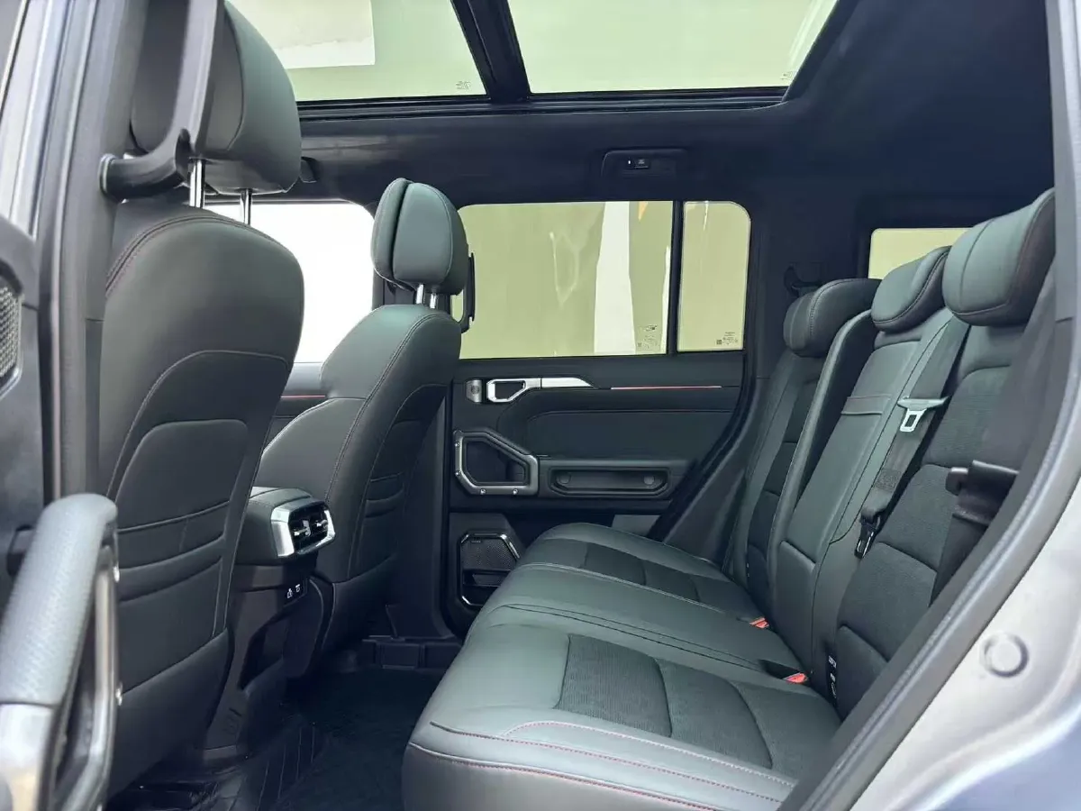 2023 Jetour Traveller 2.0T 254HP L4 7DCT,autocango,china used car exporter,china ev exporter,chinese used car exporter,chinese used ev exporter