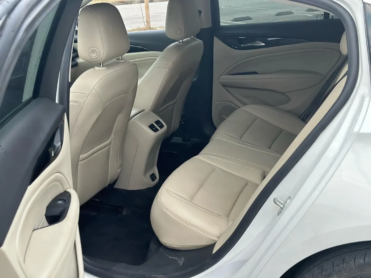 2020 Buick Regal 1.5T 169HP L4 9AT,autocango,china used car exporter,china ev exporter,chinese used car exporter,chinese used ev exporter