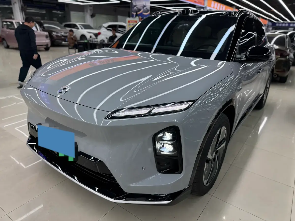 2025 NIO ES6 BEV