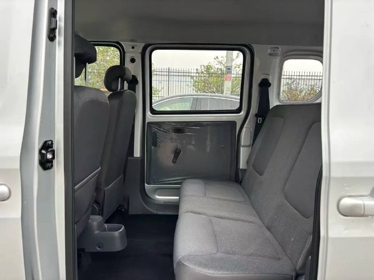 2025 WuLing ZhiGuang BEV 17.7KWH,autocango,china used car exporter,china ev exporter,chinese used car exporter,chinese used ev exporter