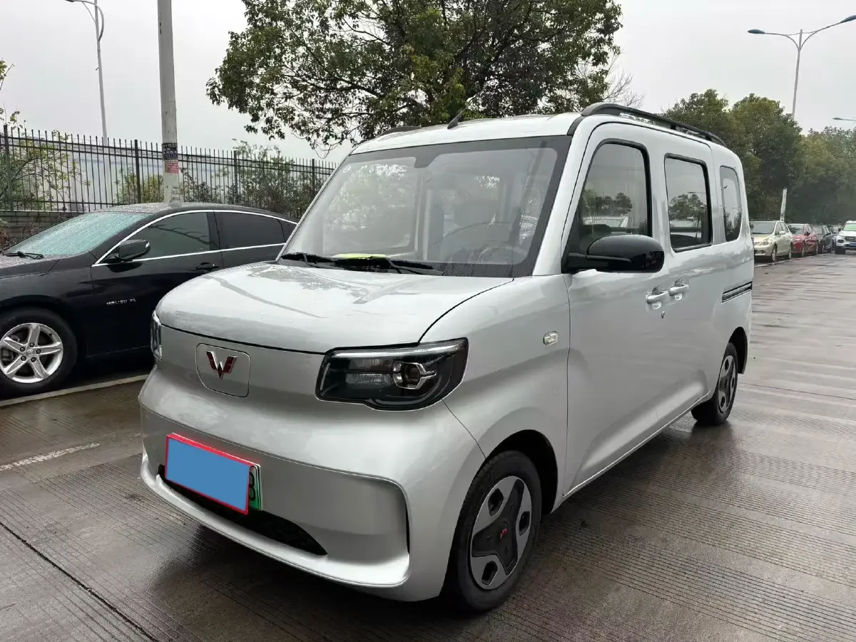 2025 WuLing ZhiGuang BEV 17.7KWH