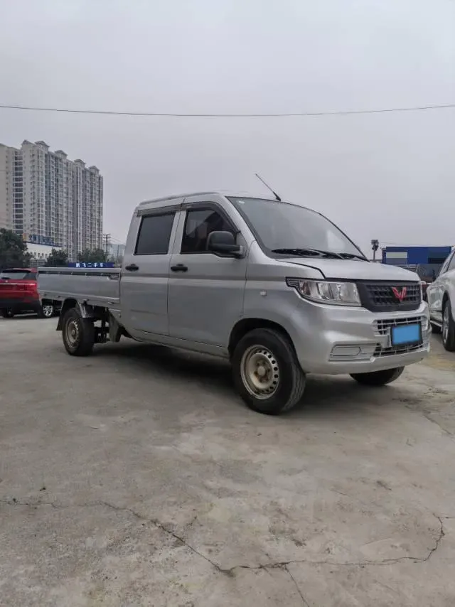 2019 WuLing RongGuang New Truck 1.5L 107HP L4 5MT,autocango,china used car exporter,china ev exporter,chinese used car exporter,chinese used ev exporter