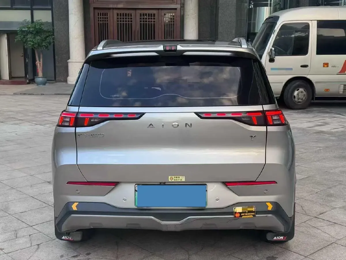 2022 Geely Okavango 1.8T 184HP L4 7DCT,autocango,china used car exporter,china ev exporter,chinese used car exporter,chinese used ev exporter