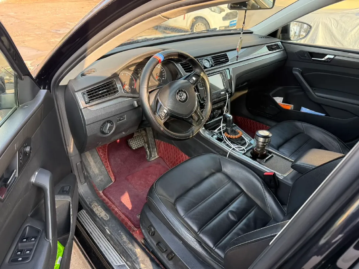 2017 Volkswagen Passat 1.8T 180HP L4 7DCT,autocango,china used car exporter,china ev exporter,chinese used car exporter,chinese used ev exporter