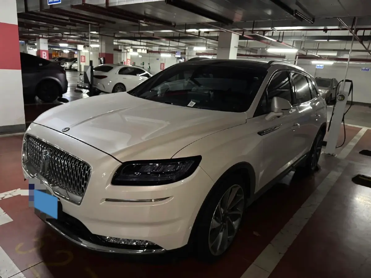 2022 Lincoln Nautilus 2.7T 322HP V6 8AT 2022 Lincoln Nautilus 2.7T 322HP V6 8AT