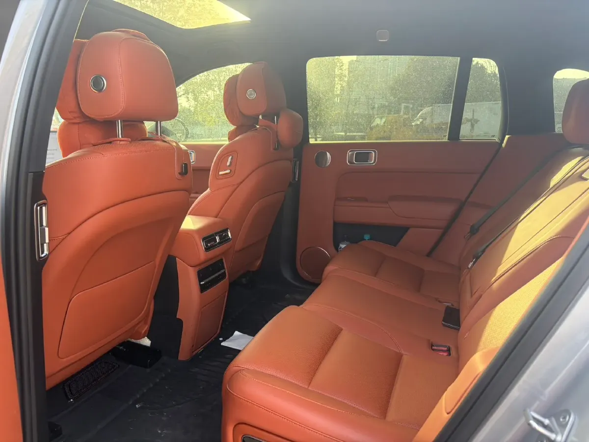 2023 Li L7 Range Extended 154HP REEV 40.9KWH,autocango,china used car exporter,china ev exporter,chinese used car exporter,chinese used ev exporter