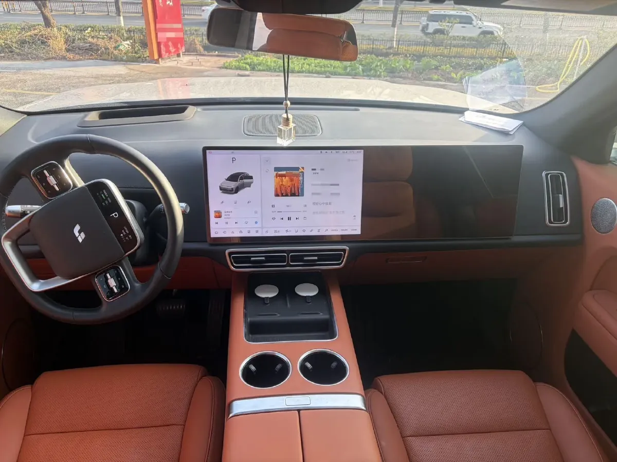 2023 Li L7 Range Extended 154HP REEV 40.9KWH,autocango,china used car exporter,china ev exporter,chinese used car exporter,chinese used ev exporter